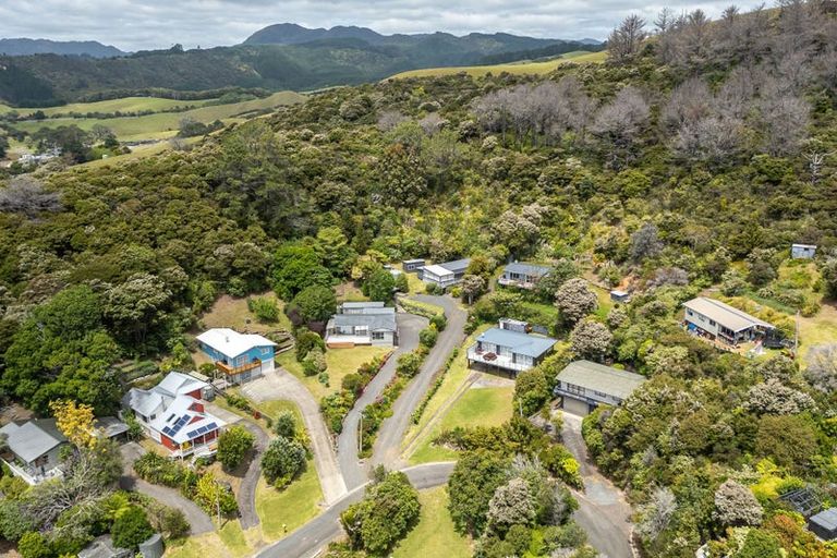 Photo of property in 33 Puriri Road, Te Kouma, Coromandel, 3581