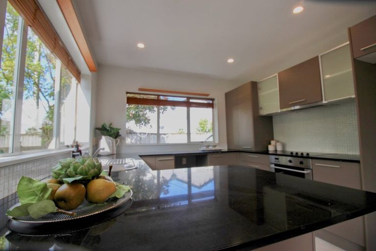 Photo of property in 12 Pecan Place, Avondale, Auckland, 0600