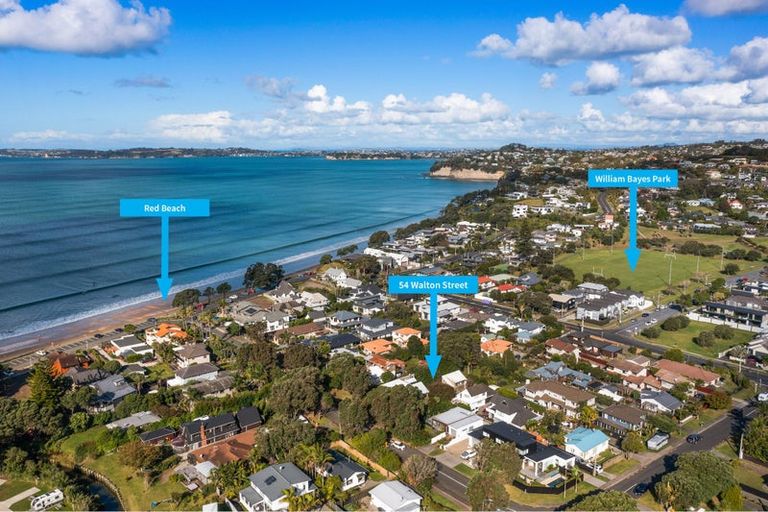 Photo of property in 54 Walton Street, Red Beach, 0932