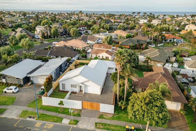 Photo of property in 85 Gravatt Road, Papamoa Beach, Papamoa, 3118