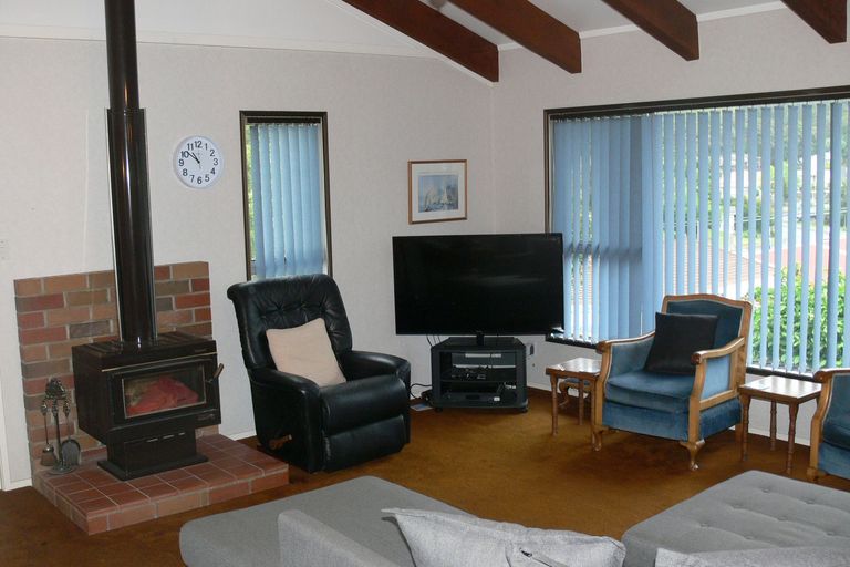 Photo of property in 36 School Road, Paihia, 0200