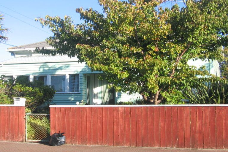 Photo of property in 10 Valentine Street, Alicetown, Lower Hutt, 5010