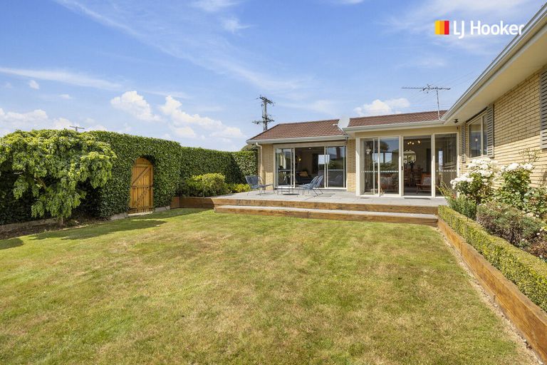 Photo of property in 42 Glendevon Place, Vauxhall, Dunedin, 9013