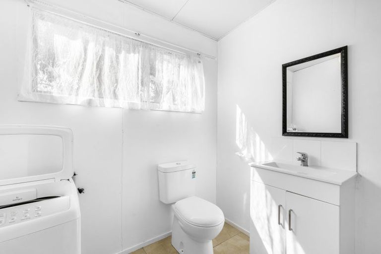 Photo of property in 98 Hanham Road, Kumeu, 0891