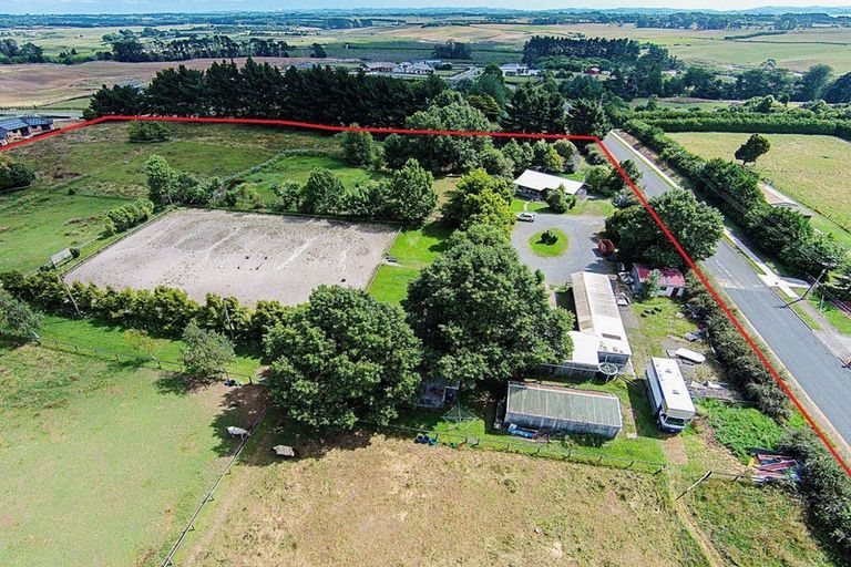 Photo of property in 101 Mcrobbie Road, Kingseat, Papakura, 2580