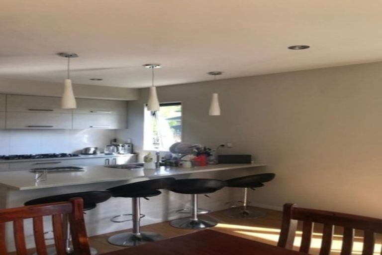 Photo of property in 42 Borneo Drive, Fairview Heights, Auckland, 0632