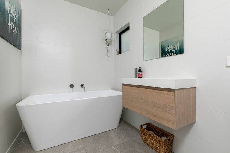 Photo of property in 31 Patrick Rice Drive, Swanson, Auckland, 0614