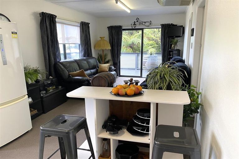 Photo of property in 7e Fernhill Place, Karoro, Greymouth, 7805