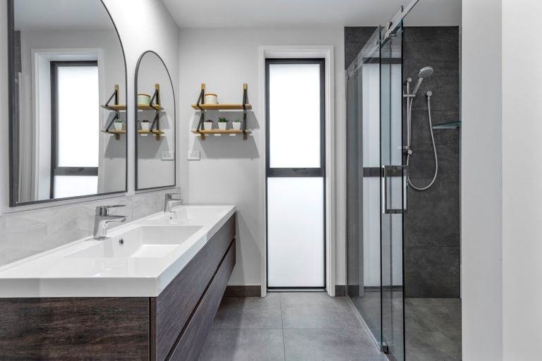 Photo of property in 16 Mearns Way, Ohauiti, Tauranga, 3112