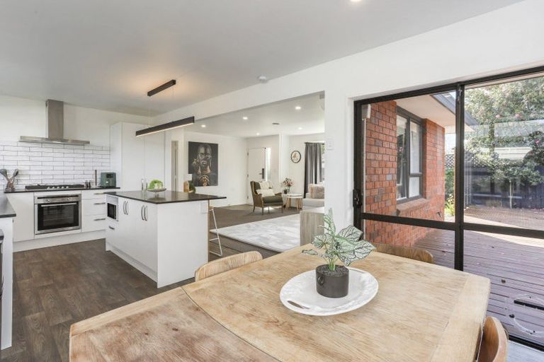 Photo of property in 2 Edwins Way, Burwood, Christchurch, 8083