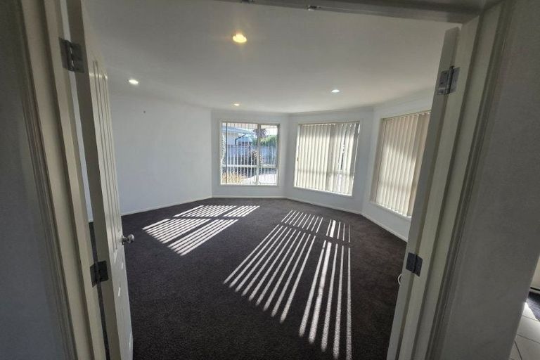 Photo of property in 15 Mosquito Place, Wigram, Christchurch, 8042