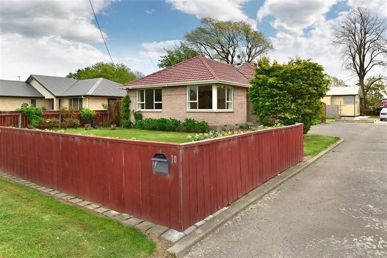 Photo of property in 10 Kopara Street, Templeton, Christchurch, 8042