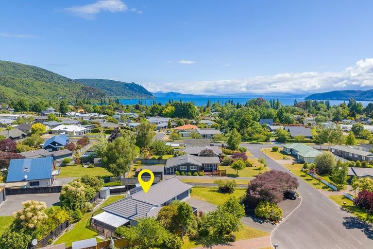 Photo of property in 10 Yasmin Lane, Kinloch, Taupo, 3377