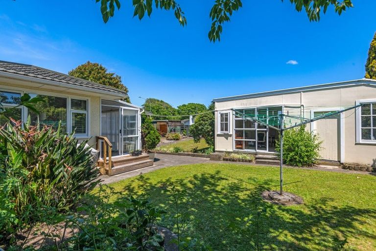 Photo of property in 113 Pahiatua Street, Hokowhitu, Palmerston North, 4410