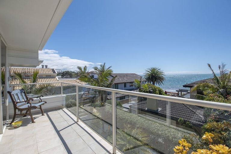 Photo of property in 5a Craig Road, Milford, Auckland, 0620