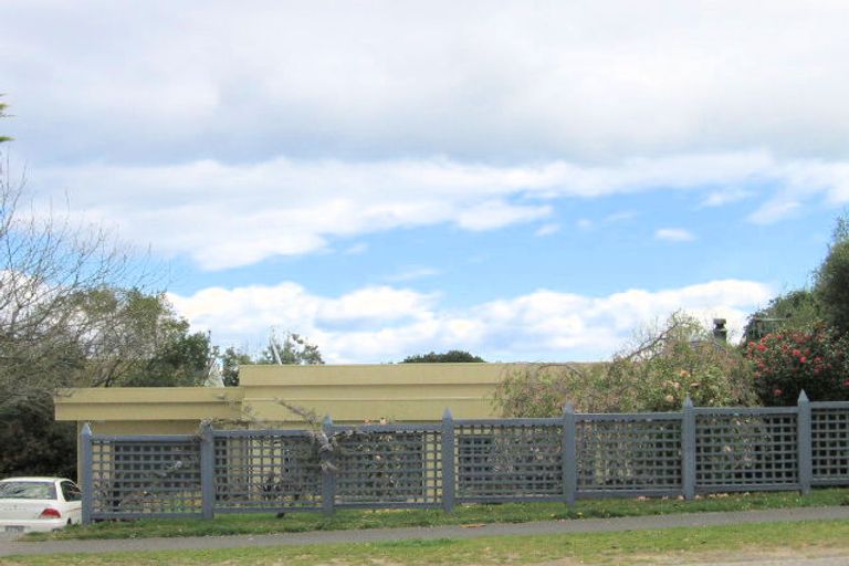 Photo of property in 67 Tamatea Road, Taupo, 3330