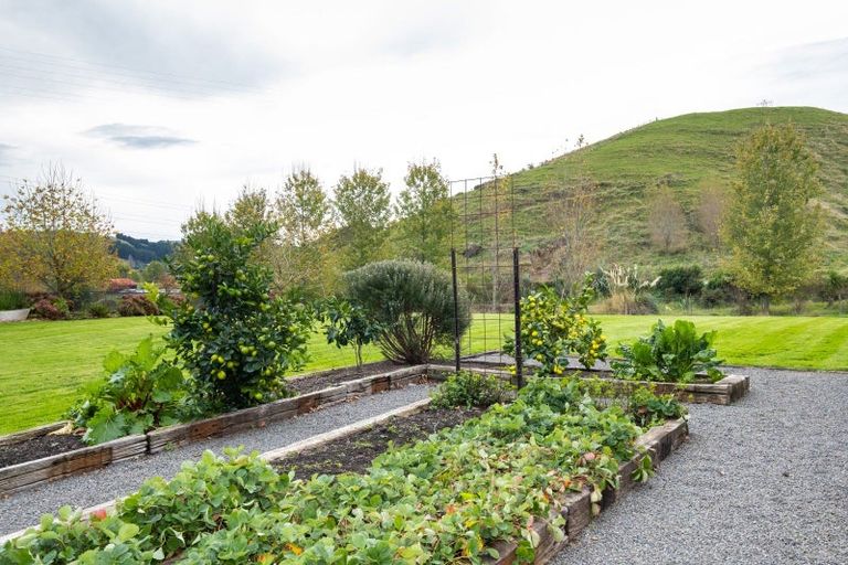 Photo of property in 90 Kopaki Bay Road, Puketapu, Napier, 4182