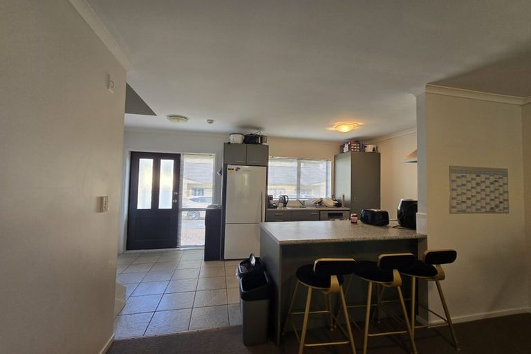 Photo of property in 9/55 Verbena Road, Birkdale, Auckland, 0626