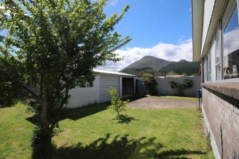 Photo of property in 46 Holyoake Crescent, Kawerau, 3127