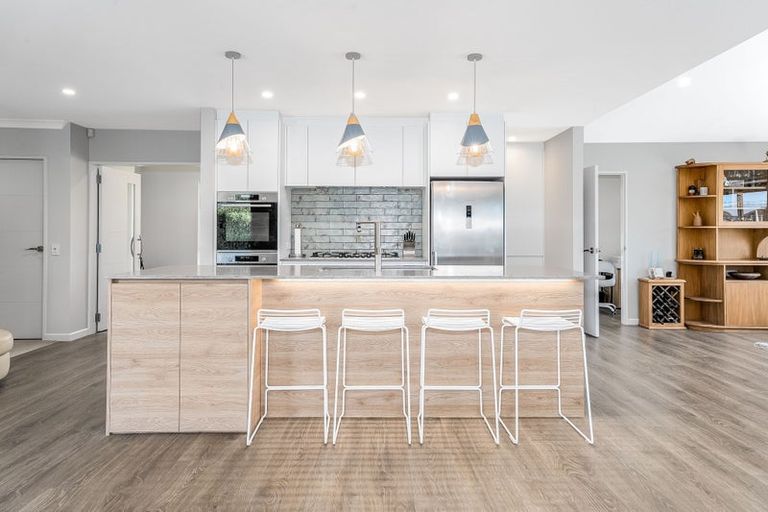 Photo of property in 118 Rosetta Road, Raumati South, Paraparaumu, 5032