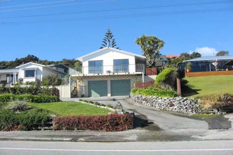 Photo of property in 79a Main South Road, Karoro, Greymouth, 7805