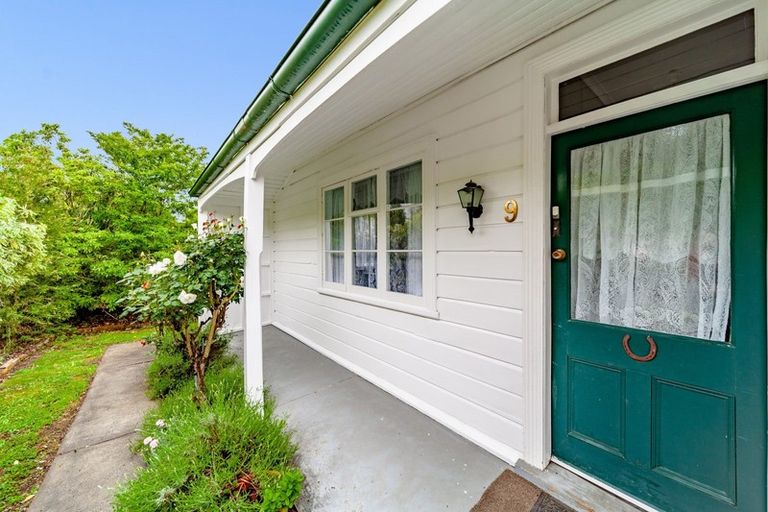 Photo of property in 9 Collins Street, Waipawa, 4210