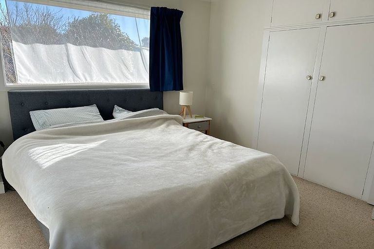 Photo of property in 28 Warren Crescent, Hillmorton, Christchurch, 8025