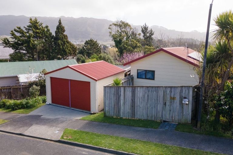Photo of property in 70 Awatea Street, Ranui, Porirua, 5024