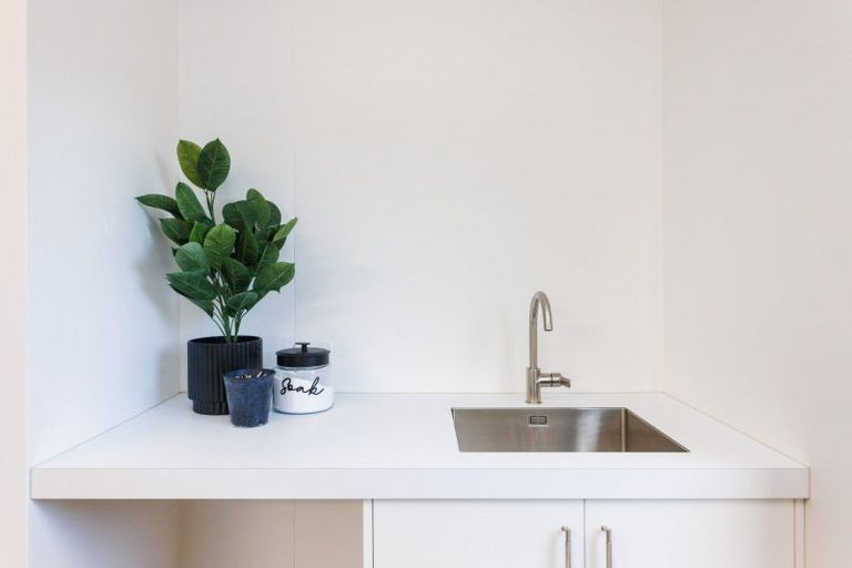 Photo of property in 3 Te Ara Lane, Hokowhitu, Palmerston North, 4410