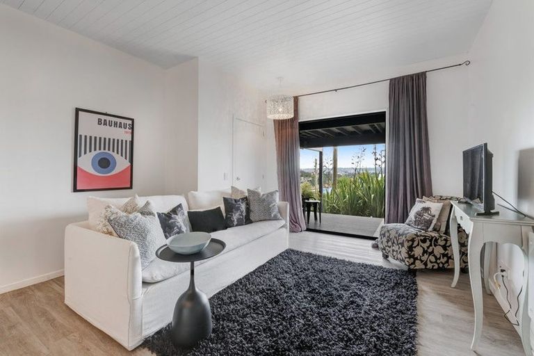 Photo of property in 30 Duncansby Road, Stanmore Bay, Whangaparaoa, 0932