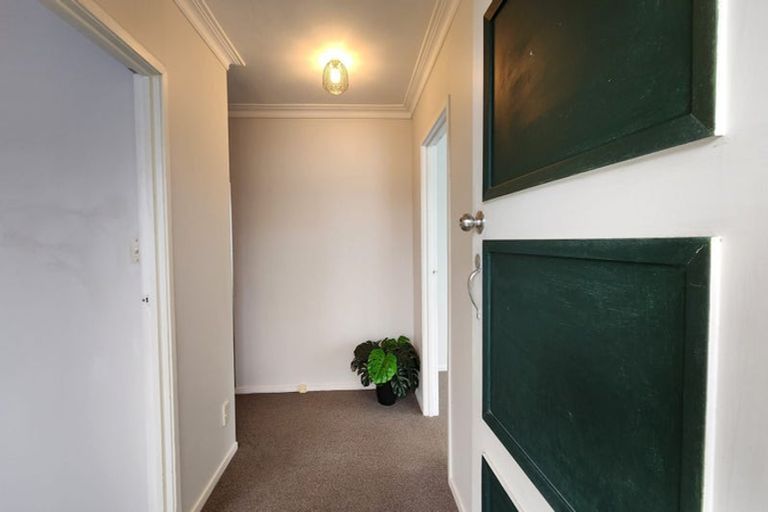 Photo of property in 2/17 Doment Crescent, Orewa, 0931