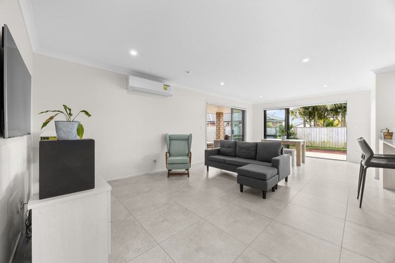 Photo of property in 13 Leebank Crescent, Riverhead, 0820