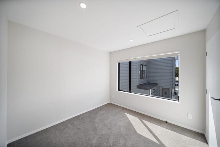 Photo of property in 44c Blakeborough Drive, Forrest Hill, Auckland, 0620