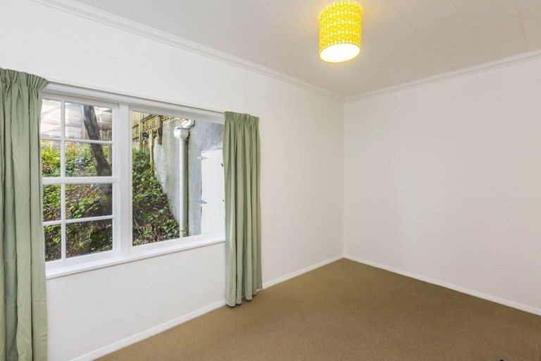 Photo of property in 16 Alleyne Court, Brown Owl, Upper Hutt, 5018