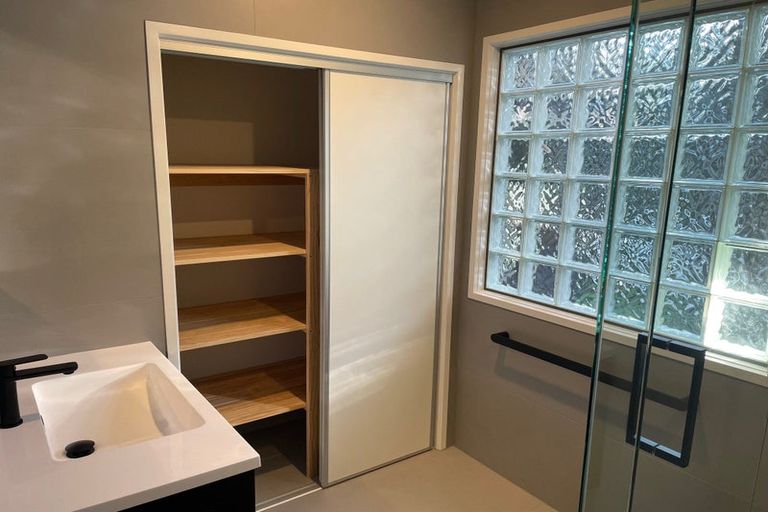 Photo of property in 12 Clinton Road, Tawharanui Peninsula, Warkworth, 0986