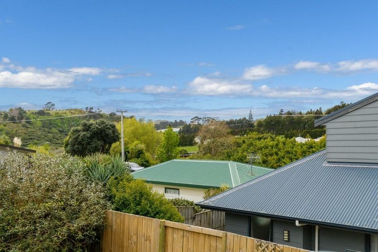 Photo of property in 6b Ranginui Road, Welcome Bay, Tauranga, 3112