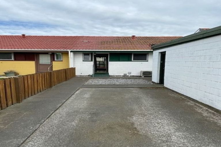 Photo of property in 2/287 Main South Road, Hornby, Christchurch, 8042