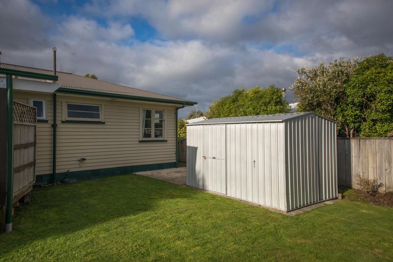 Photo of property in 22 Richmond Avenue, Takaro, Palmerston North, 4410