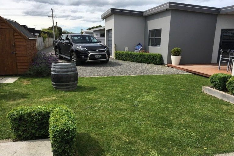 Photo of property in 26 Cologne Street, Martinborough, 5711