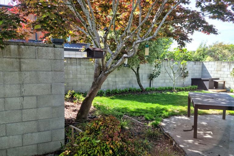 Photo of property in 1/64a Paparoa Street, Papanui, Christchurch, 8053