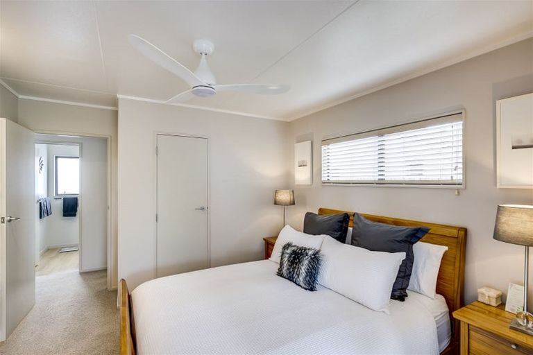 Photo of property in 23a Hammond Road, Taradale, Napier, 4112