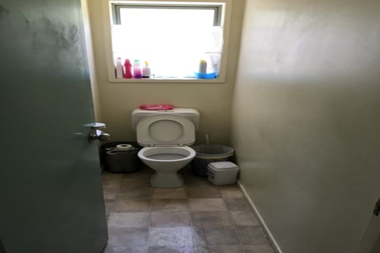 Photo of property in 19 Gilbass Avenue, Hamilton Lake, Hamilton, 3204