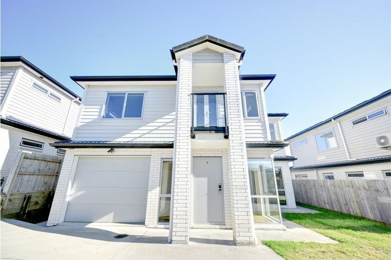 Photo of property in 69b Great South Road, Manurewa, Auckland, 2102