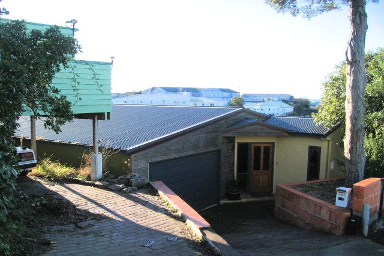 Photo of property in 18a Harvey Road, Bluff Hill, Napier, 4110