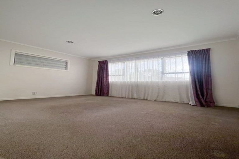 Photo of property in 16 Holland Road, Hillcrest, Auckland, 0627