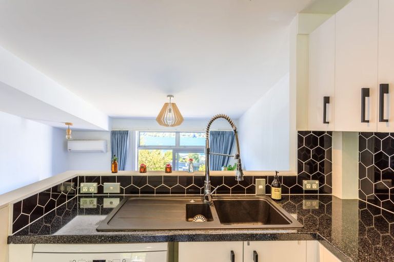 Photo of property in Greenstone Terraces, 5/716 Frankton Road, Queenstown, 9300