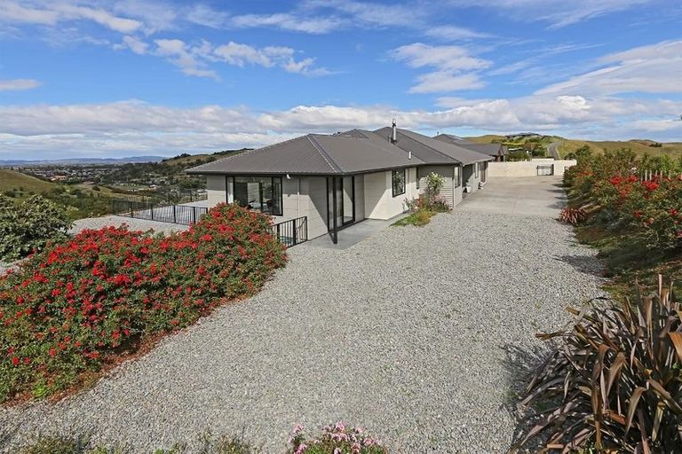 Photo of property in 264 Puketapu Road, Taradale, Napier, 4183