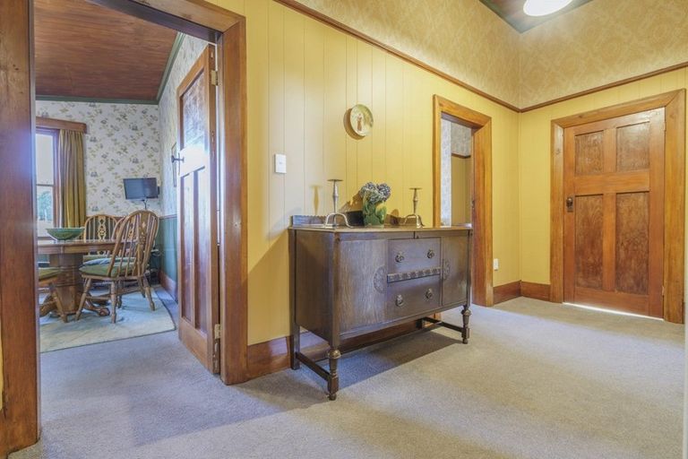Photo of property in 3 Castle Street, Riverton/aparima, Riverton, 9822