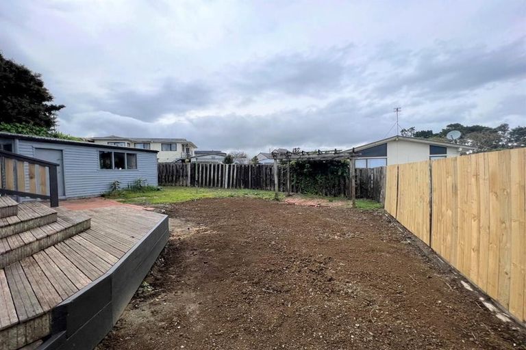 Photo of property in 4 Montego Place, Weymouth, Auckland, 2103
