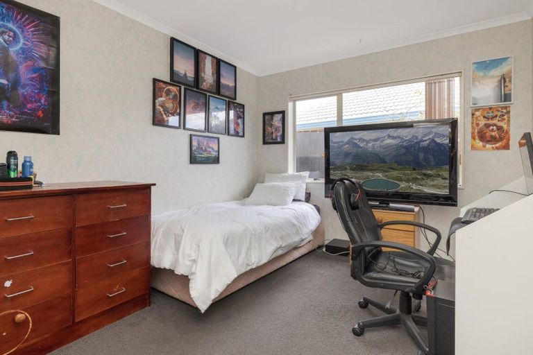 Photo of property in 16 Sandhurst Drive, Papamoa Beach, Papamoa, 3118